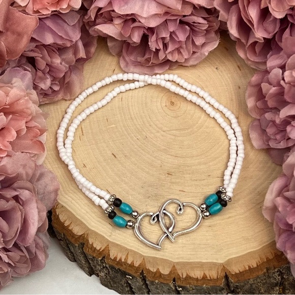 Bohemian White Multilayer Anklet with Joined Silver Hearts - Picture 3 of 9